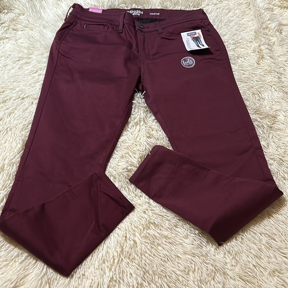 Levis Denizen Jeggings - Picture 3 of 7